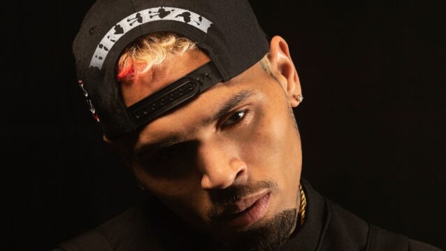 Chris Brown lippis päässä. Chris Brownin keikka Etelä-Afrikassa kuohuttaa.